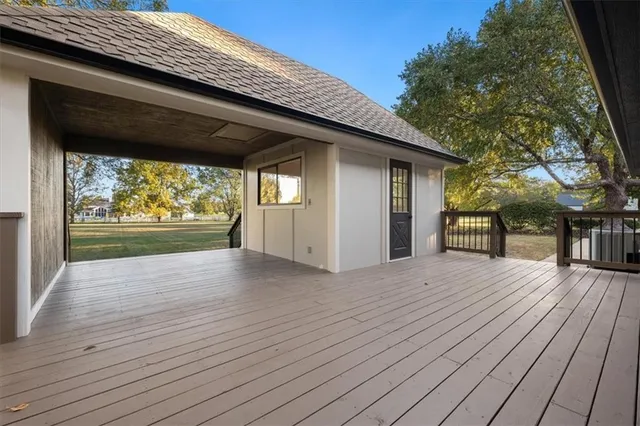 $897,500 | 3680 West 194th Street, Stilwell, KS 66085