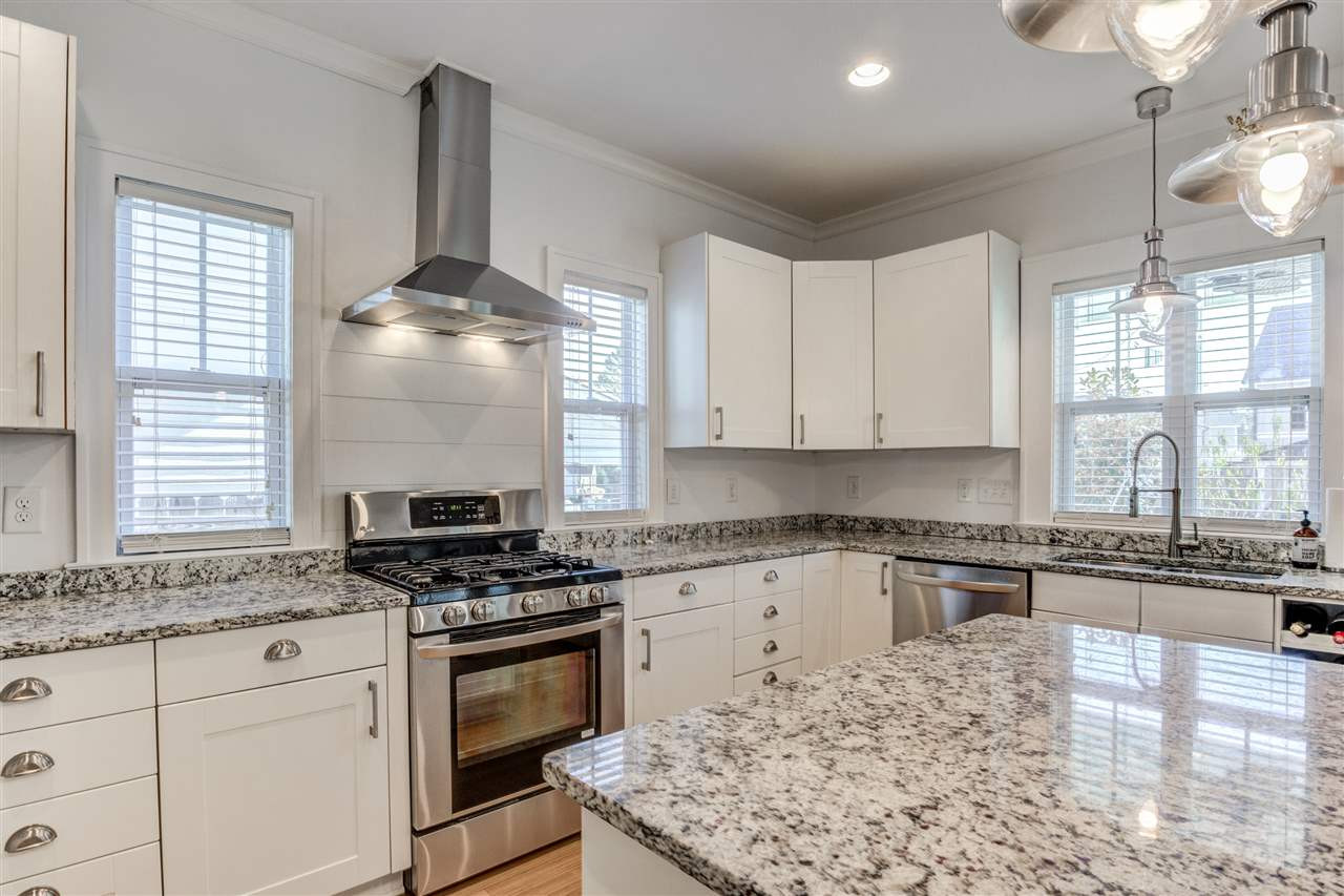521 Mial Street Raleigh, NC 27608 - Photo 5 of 30 Gas Range & Stainless GE Appliances