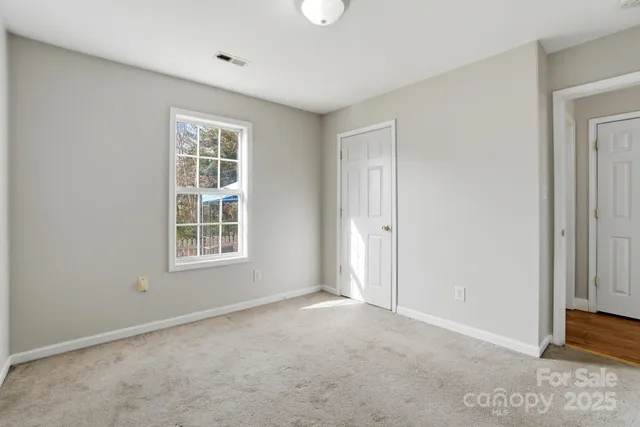 $289,900 | 1533 Hollow Maple Drive, Charlotte, NC 28216