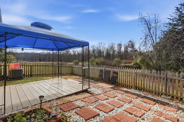 $289,900 | 1533 Hollow Maple Drive, Charlotte, NC 28216