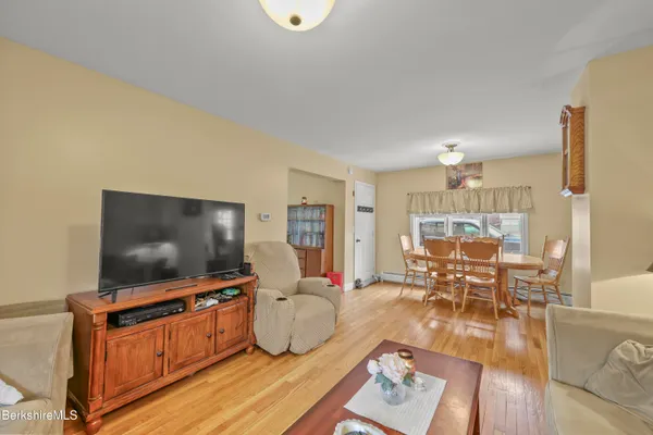 $284,000 | 19 Fisk Street, Cheshire, MA 01225