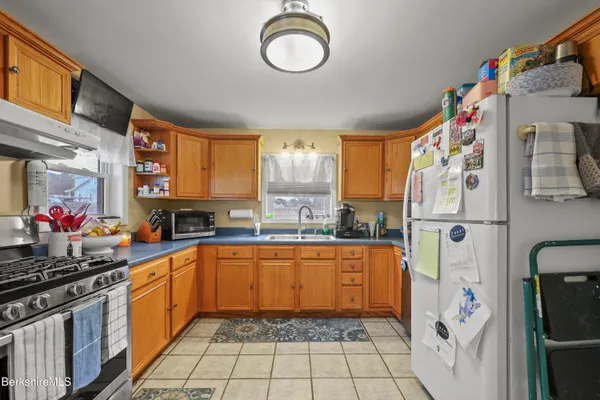 $284,000 | 19 Fisk Street, Cheshire, MA 01225