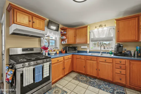 $284,000 | 19 Fisk Street, Cheshire, MA 01225