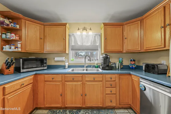 $284,000 | 19 Fisk Street, Cheshire, MA 01225