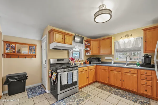 $284,000 | 19 Fisk Street, Cheshire, MA 01225