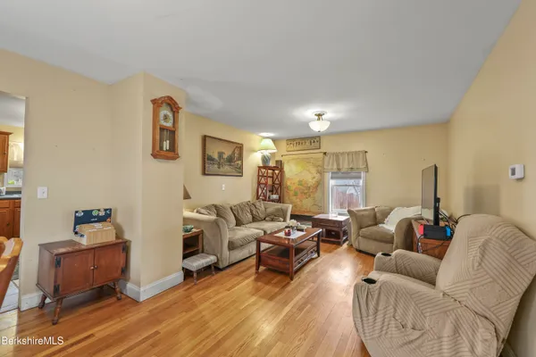 $284,000 | 19 Fisk Street, Cheshire, MA 01225