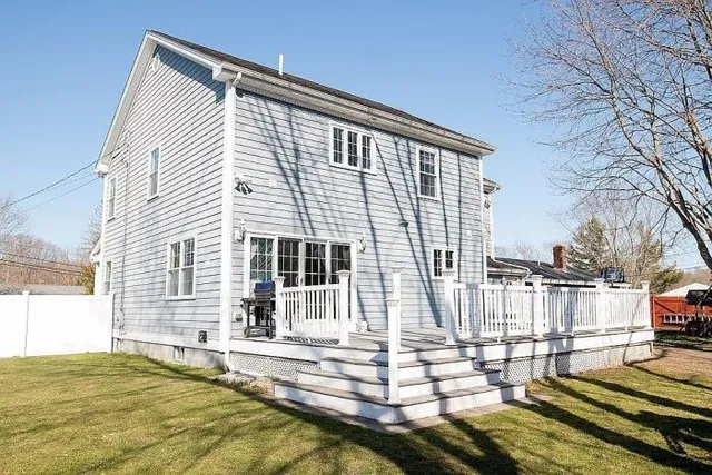 $805,000 | 11 Smoke Rise Circle, Swansea, MA 02777