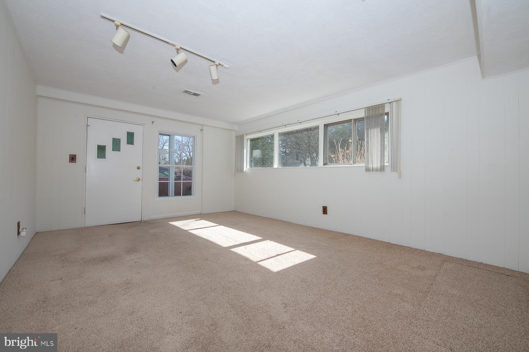 16 Rampart East Media, PA 19063 - Photo 11 of 28 Gallery Image 11