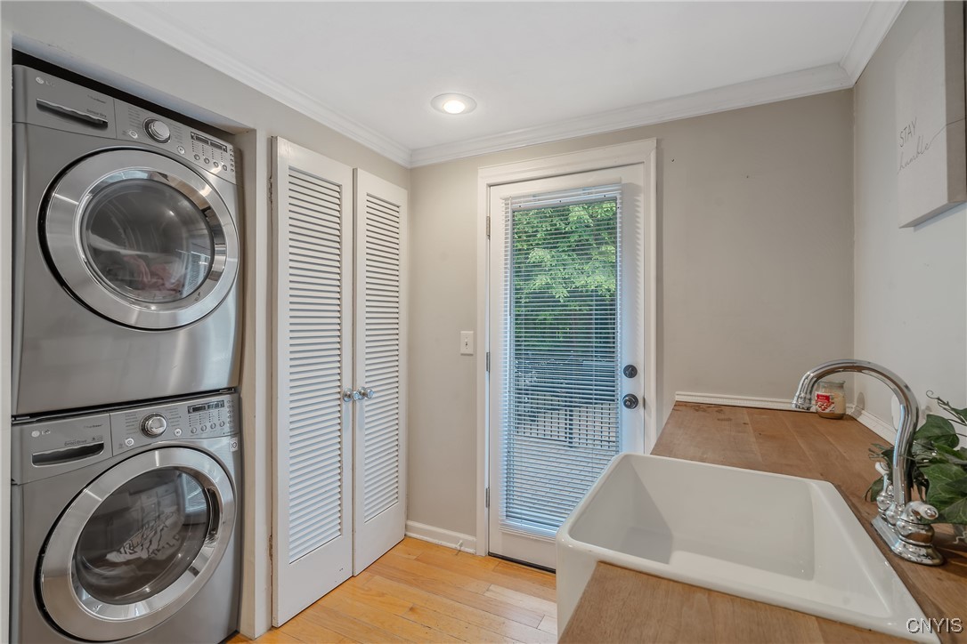 223 Windcrest Drive Camillus, NY 13031 - Photo 22 of 45 First Floor Laundry