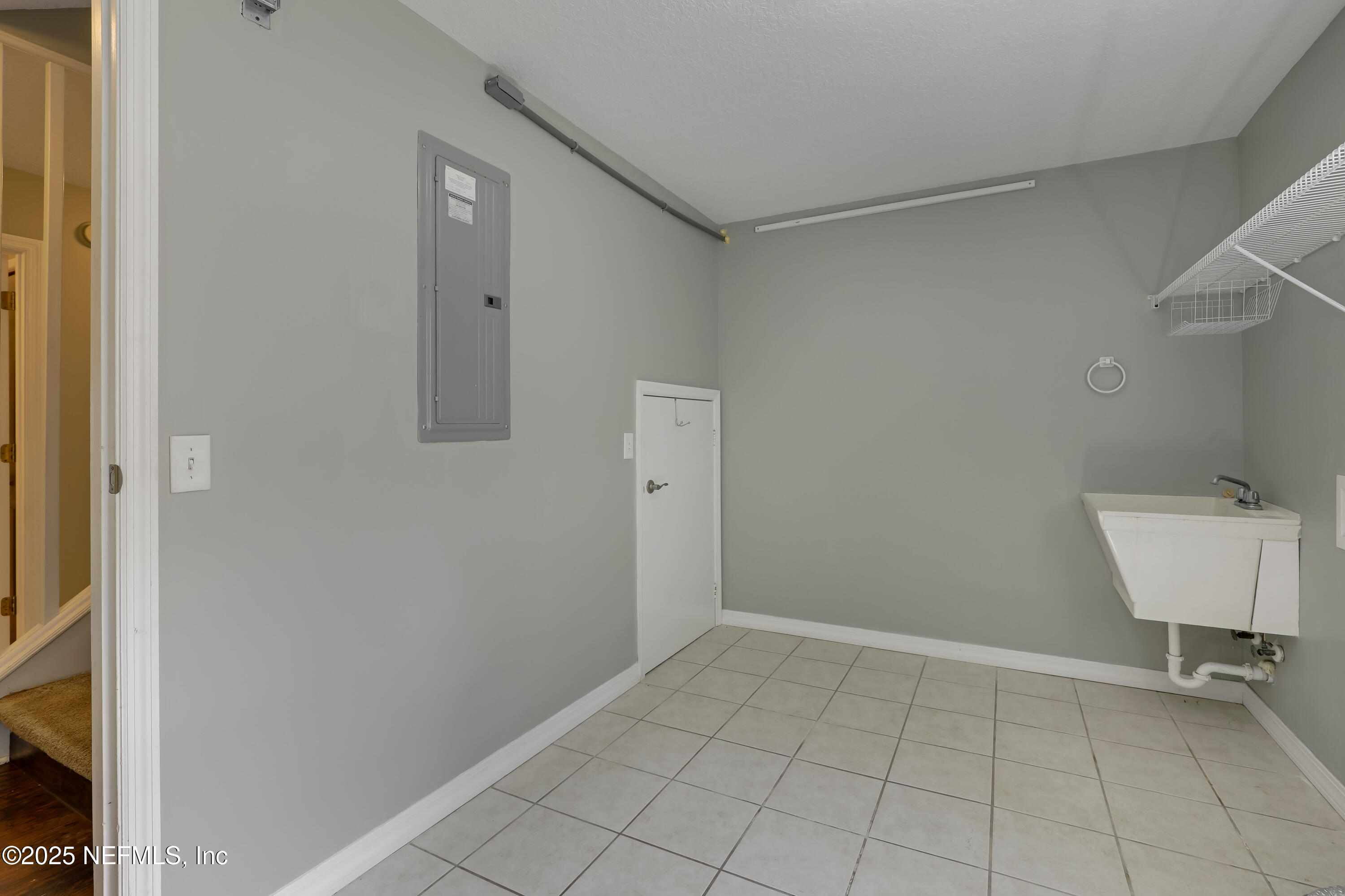 478 Horseshoe Road South St. Augustine, FL 32084 - Photo 18 of 56 17 Laundry Room-First floor