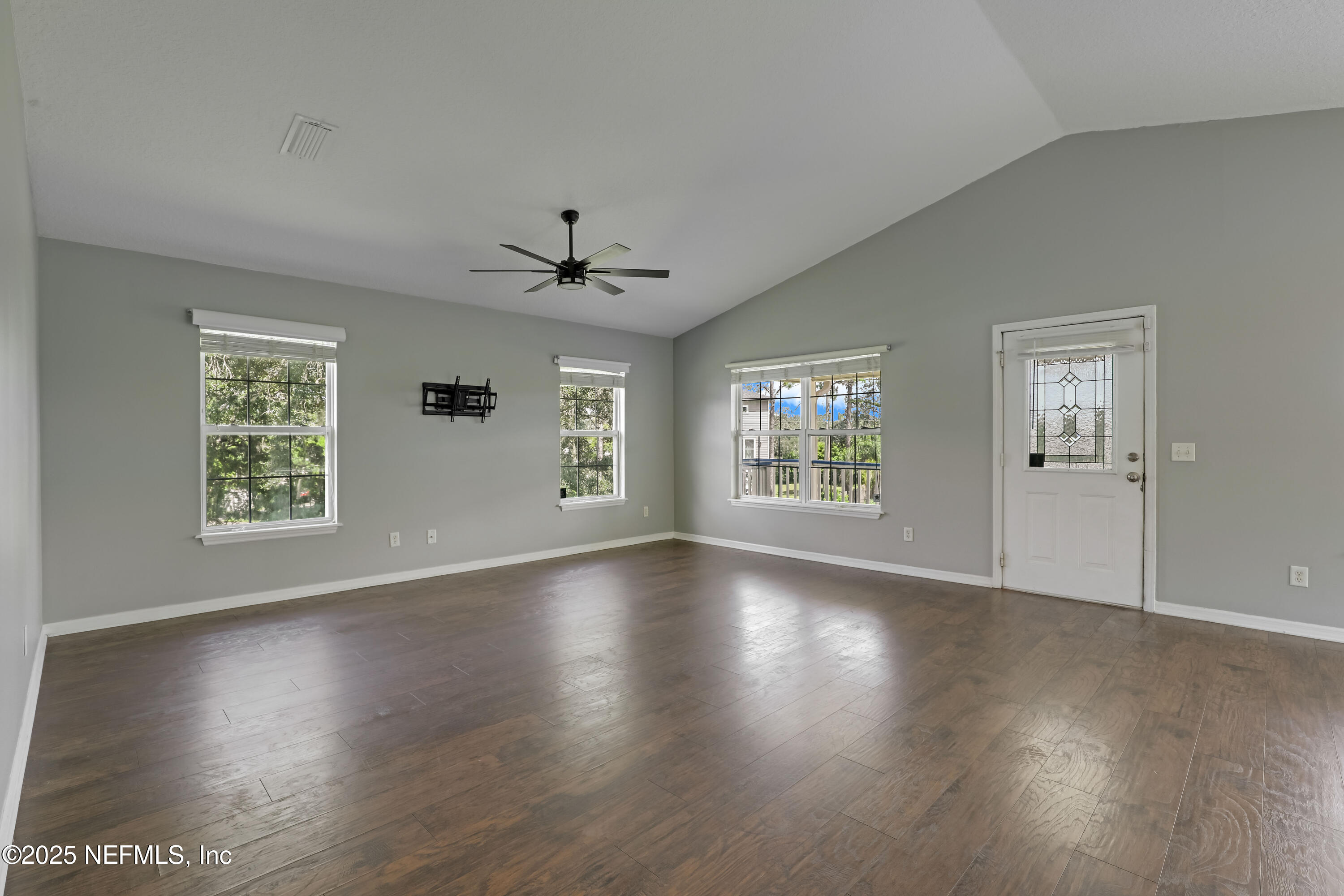 478 Horseshoe Road South St. Augustine, FL 32084 - Photo 21 of 56 20 Living room-Second Floor