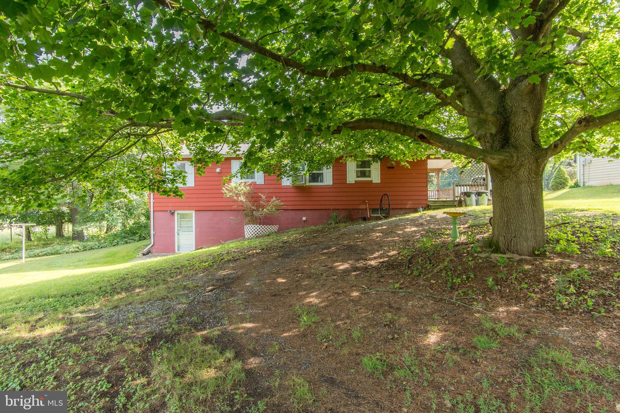 13348 Greensburg Road Smithsburg, MD 21783 - Photo 11 of 39 Walkout basement