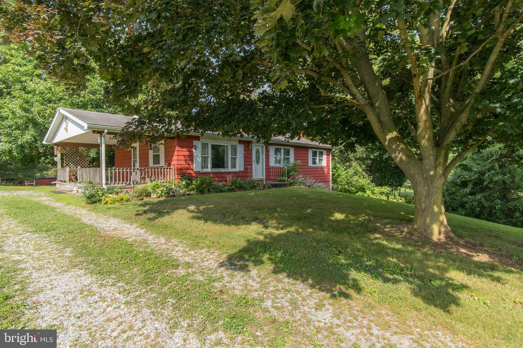 13348 Greensburg Road Smithsburg, MD 21783 - Photo 4 of 39