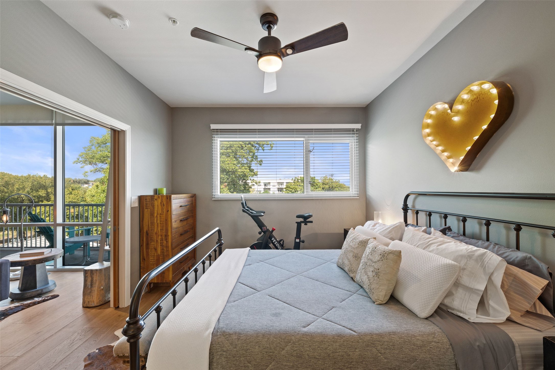1600 Barton Springs Road, Unit 1406 Austin, TX 78704 - Photo 17 of 39 Gallery Image 17