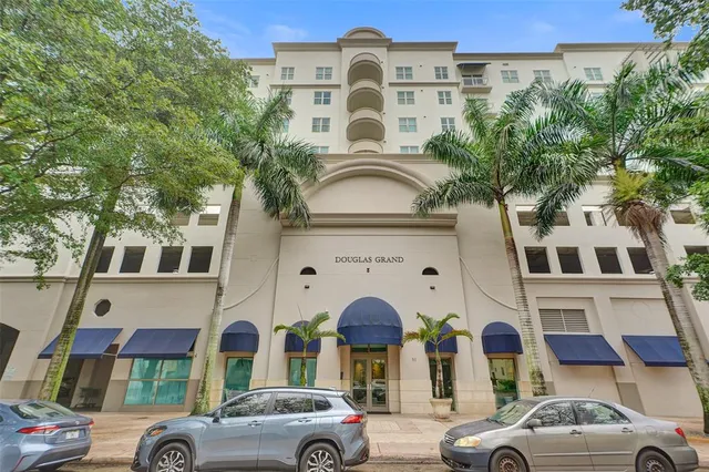 $2,200 | 50 Menores Avenue, Unit 508, Coral Gables, FL 33134