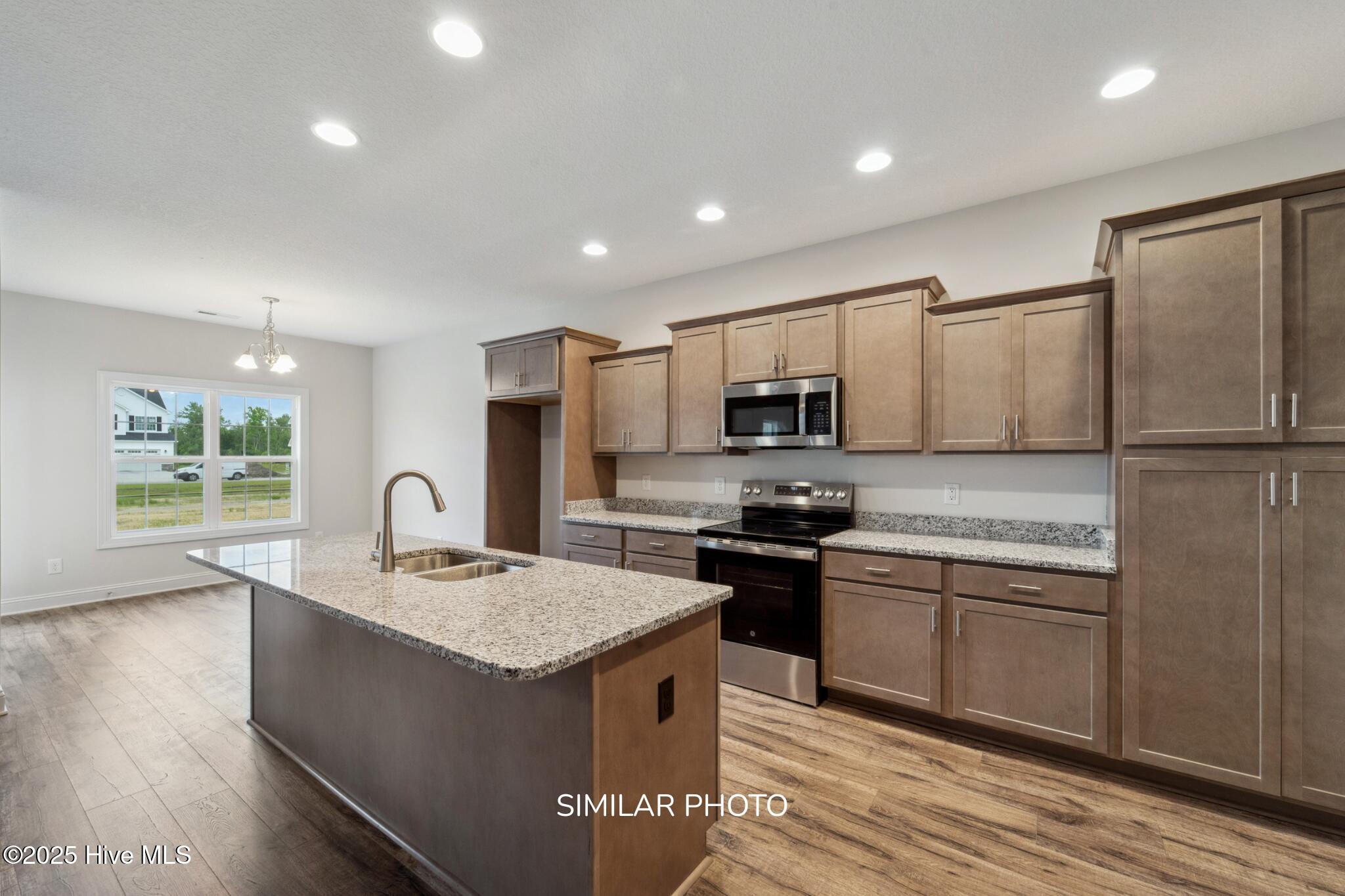 501 Huggins Way Jacksonville, NC 28546 - Photo 14 of 49 SIMILAR PHOTO 17 (4)