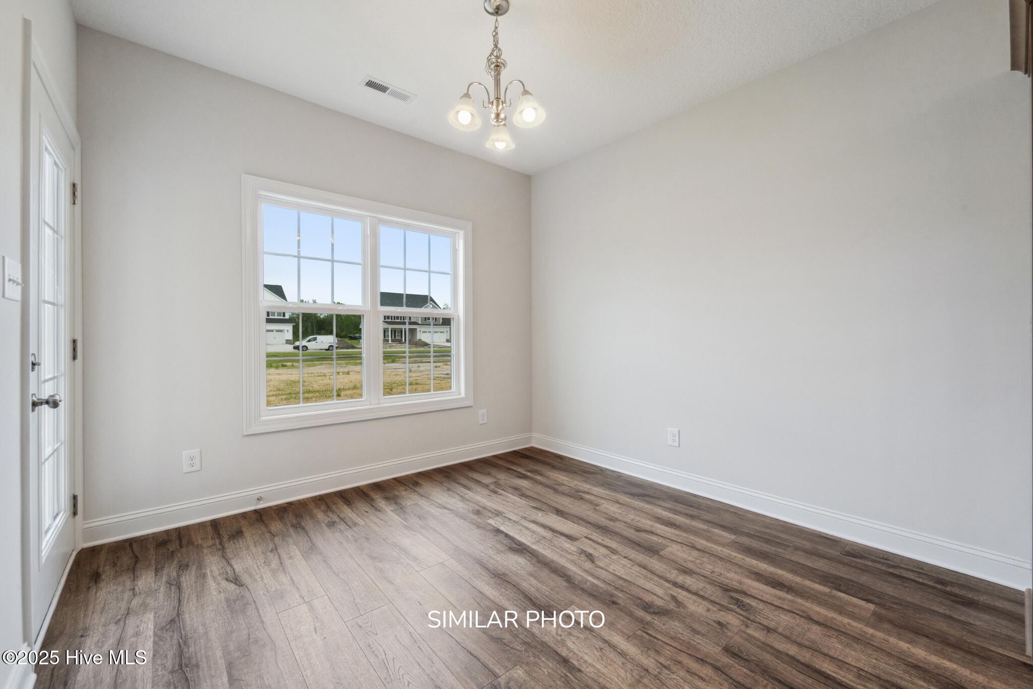 501 Huggins Way Jacksonville, NC 28546 - Photo 16 of 49 SIMILAR PHOTO 19 (4)