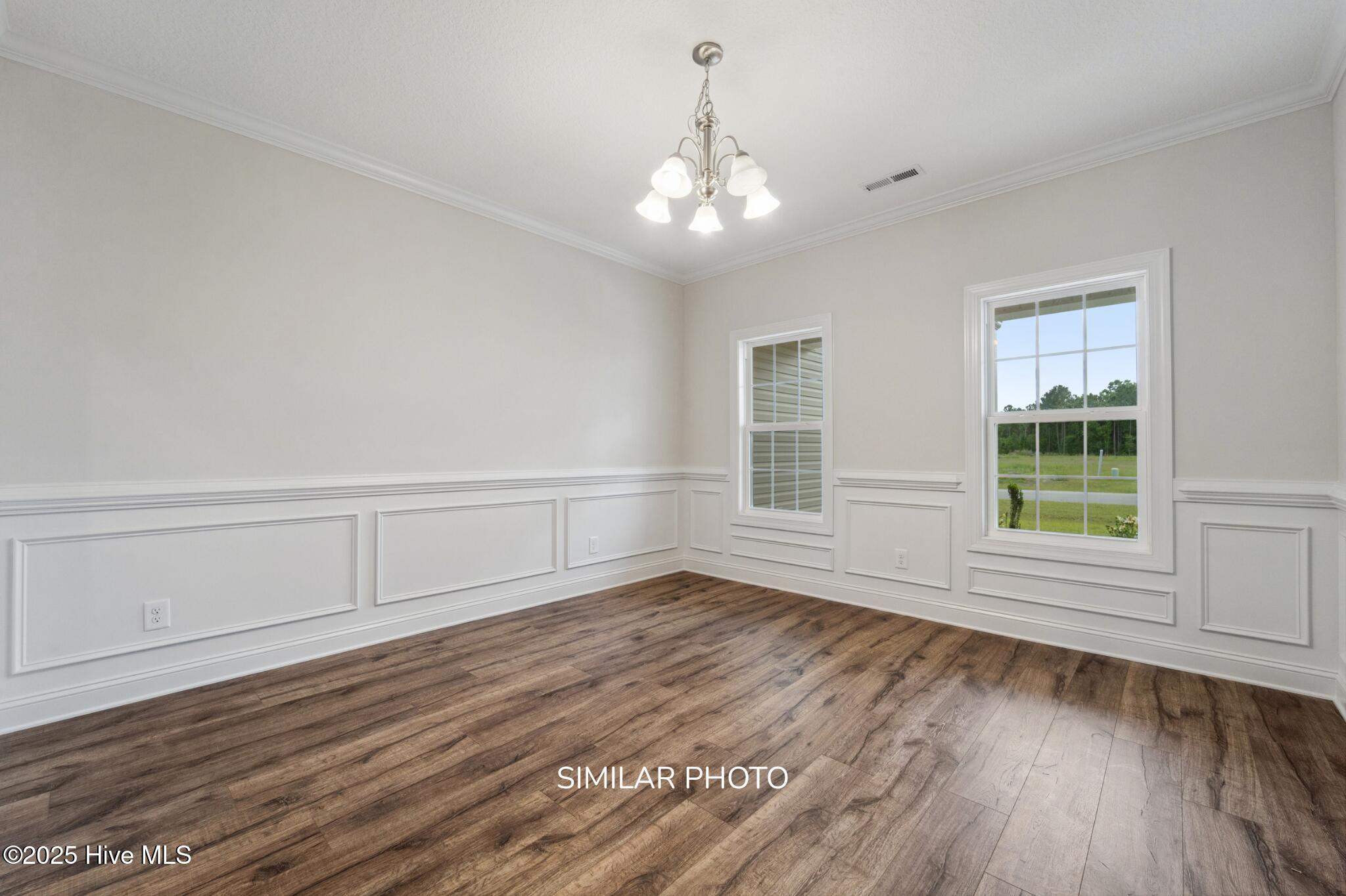 501 Huggins Way Jacksonville, NC 28546 - Photo 5 of 49 SIMILAR PHOTO 8 (4)