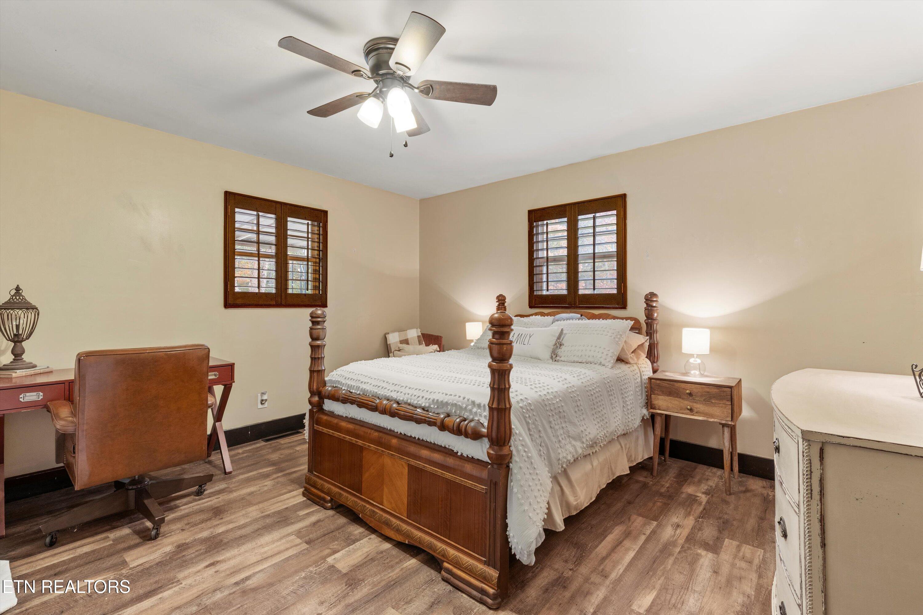 5702-5704 Wise Springs Road Knoxville, TN 37918 - Photo 13 of 36 17-5704 Wise Springs Rd-29