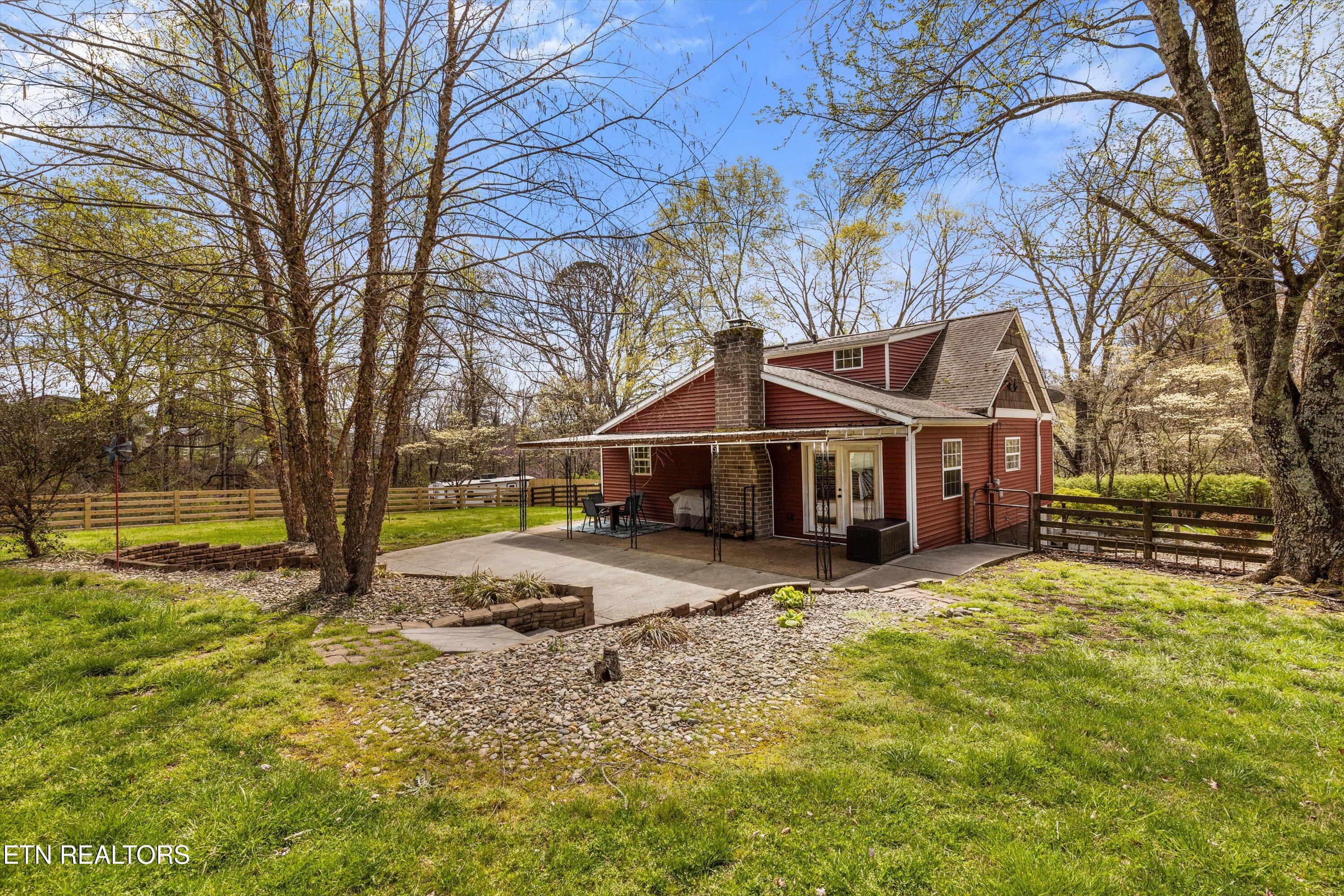 5702-5704 Wise Springs Road Knoxville, TN 37918 - Photo 26 of 36 20-5704 Wise Springs Rd14