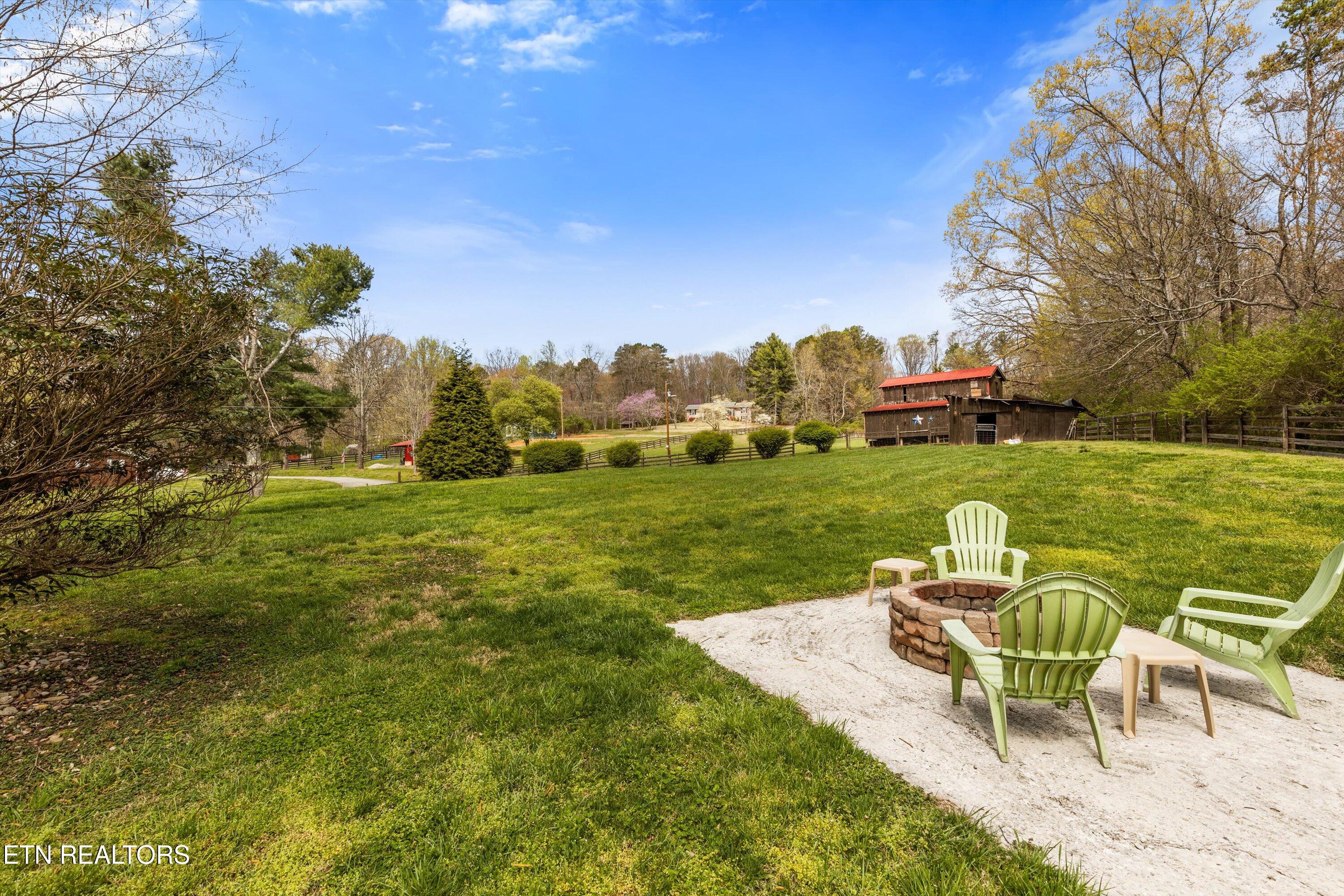 5702-5704 Wise Springs Road Knoxville, TN 37918 - Photo 28 of 36 22-5704 Wise Springs Rd15