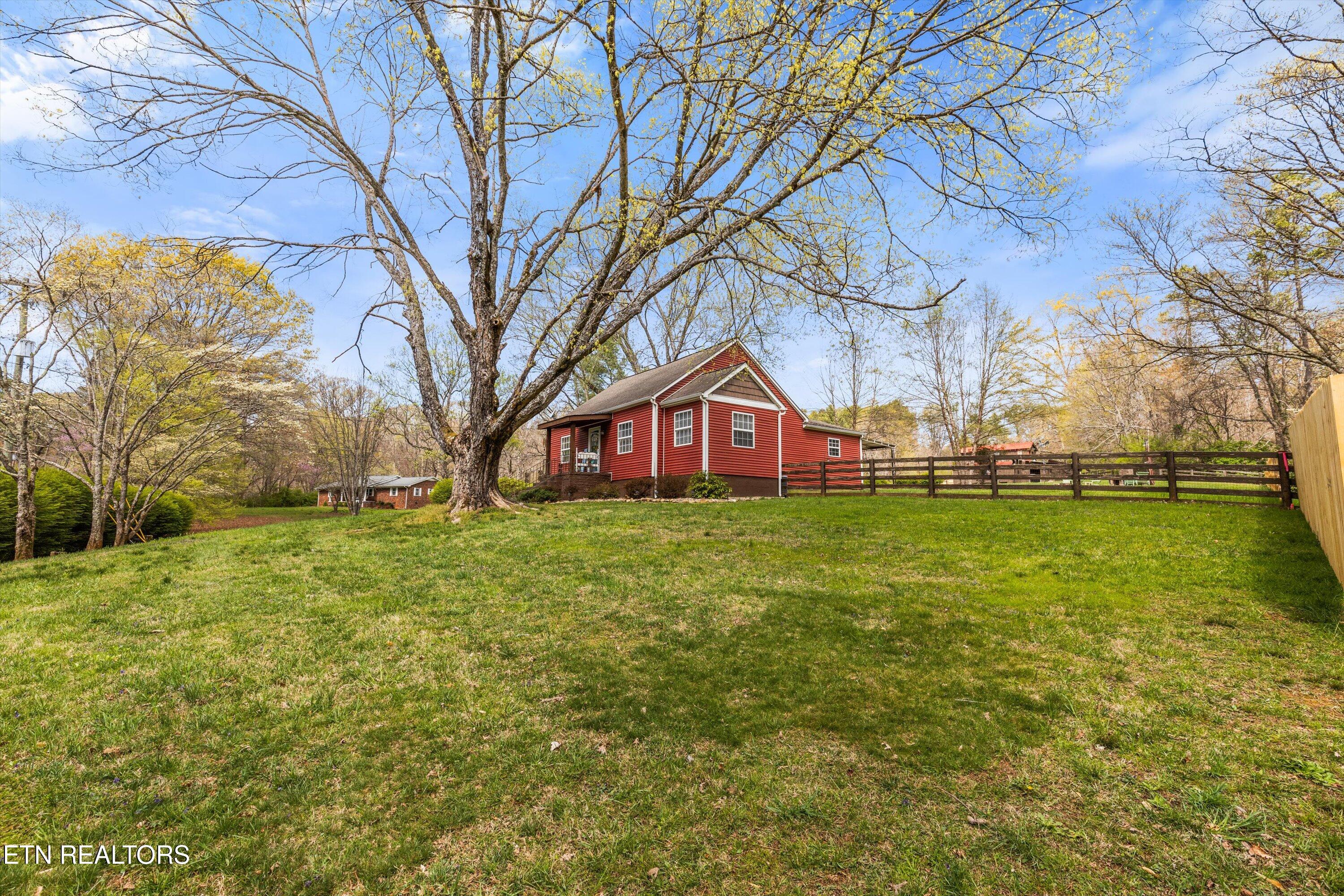 5702-5704 Wise Springs Road Knoxville, TN 37918 - Photo 29 of 36 23-5704 Wise Springs Rd11