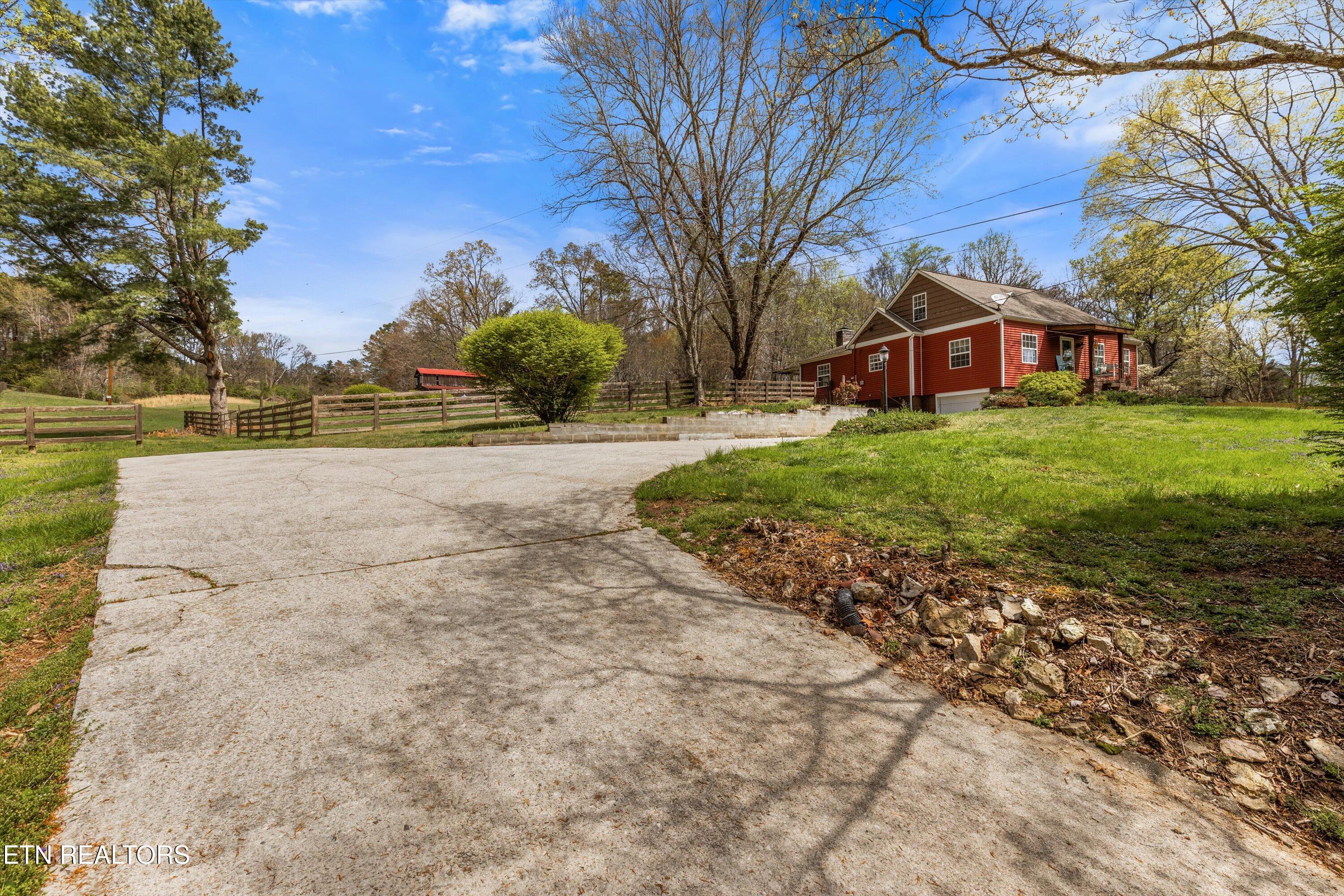 5702-5704 Wise Springs Road Knoxville, TN 37918 - Photo 30 of 36 24-5704 Wise Springs Rd13