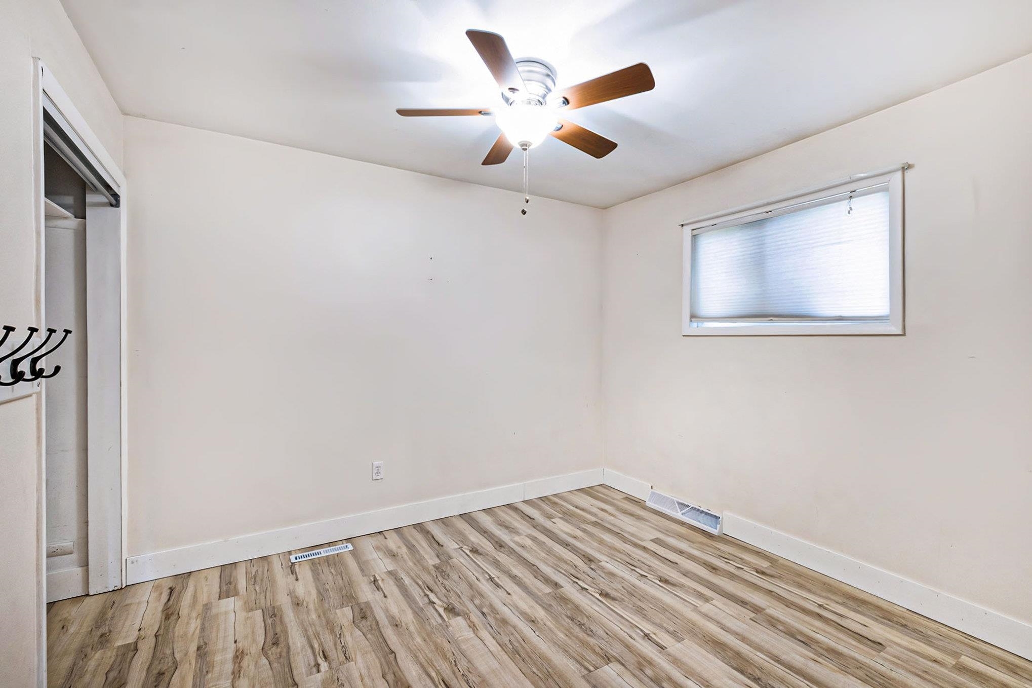 9216 Potter Road Flushing, MI 48433 - Photo 12 of 18 50154605-07537421-aab0-45e7-9bbf-5fc21e35eaa5.JPG