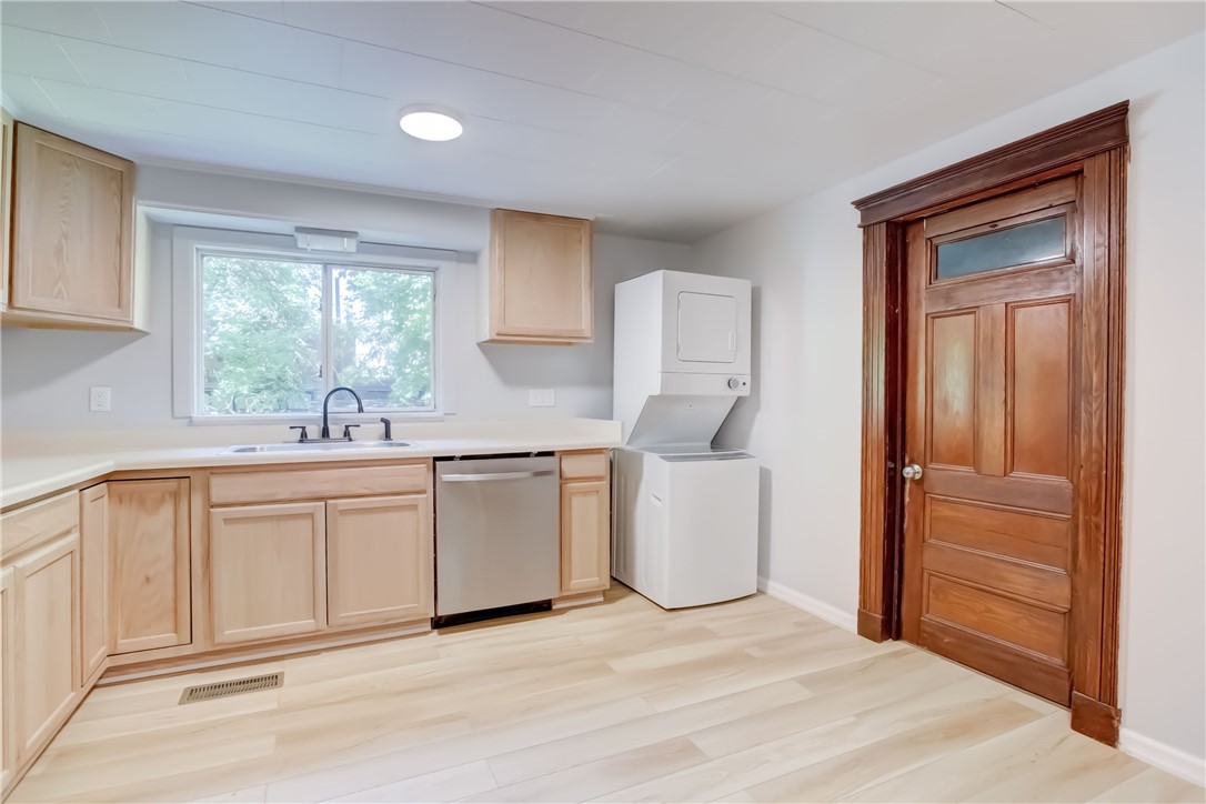 32 Birch Crescent, Unit 1 Rochester, NY 14607 - Photo 11 of 23