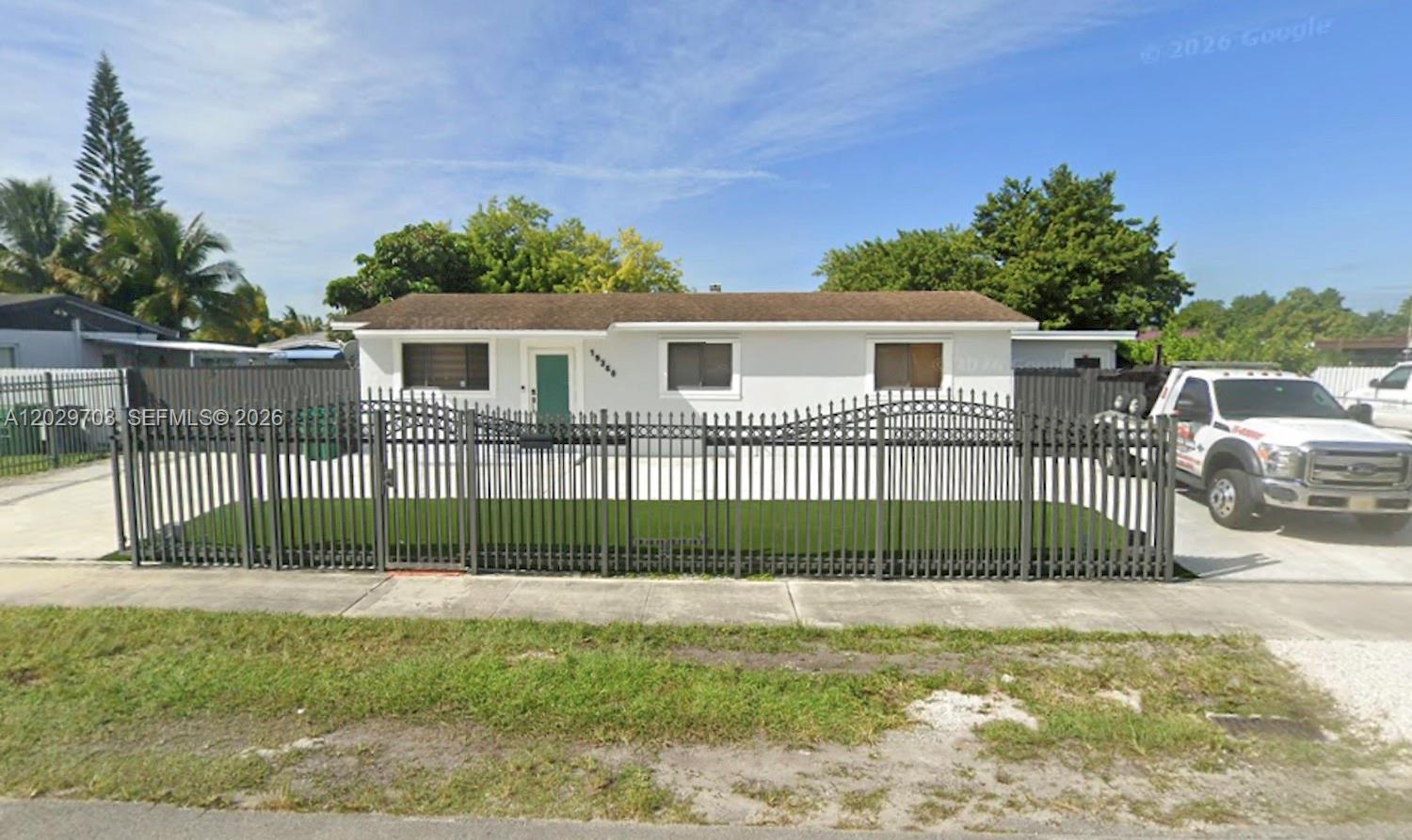19360 Southwest 114th Place Miami, FL 33157 - Photo 8 of 9