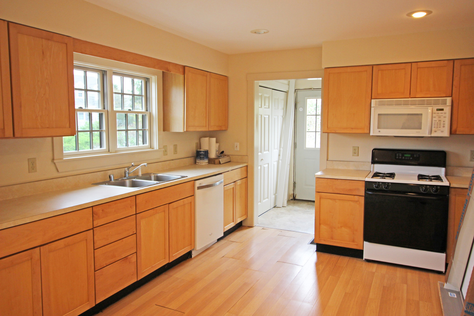 17 Madaket Road Nantucket, MA 02554 - Photo 9 of 24 Gallery Image 9