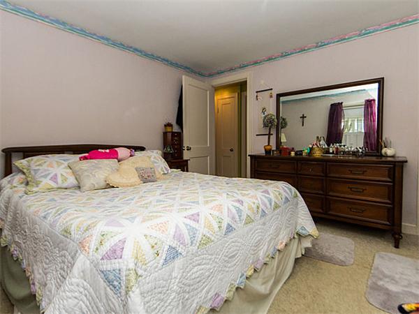 43 Clements Road Waltham, MA 02453 - Photo 14 of 23 Gallery Image 14