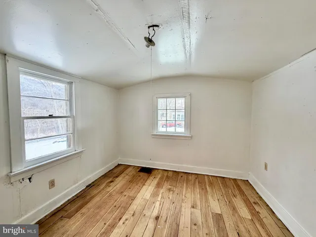 $65,000 | 159 Erie Street, Everett, PA 15537