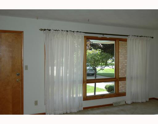 56281 Buckeye Road Mishawaka, IN 46545 - Photo 2 of 12 Gallery Image 2