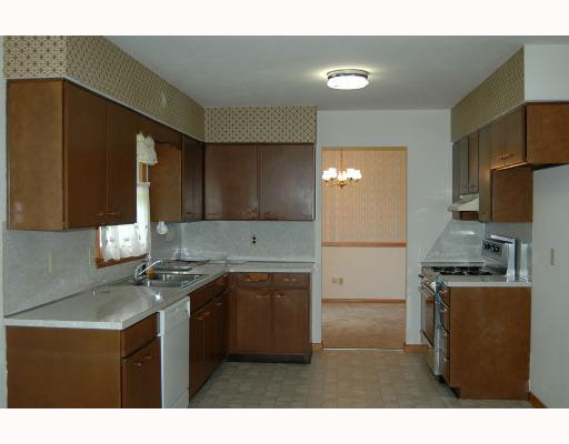 56281 Buckeye Road Mishawaka, IN 46545 - Photo 3 of 12 Gallery Image 3