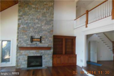 2880 Cox Neck Road Chester, MD 21619 - Photo 9 of 26 Living Room