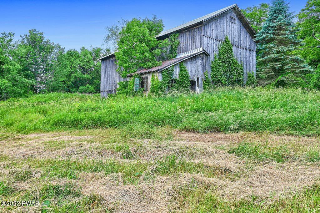 133 Daw Road Pleasant Mount, PA 18453 - Photo 13 of 105