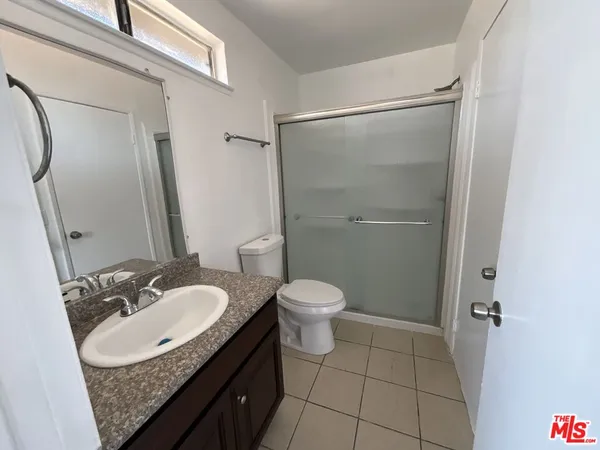 $2,495 | 142 East Merrill Avenue, Rialto, CA 92376