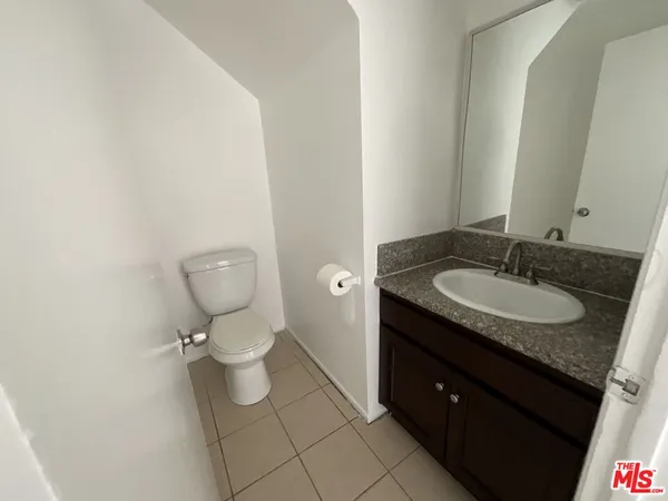 $2,495 | 142 East Merrill Avenue, Rialto, CA 92376