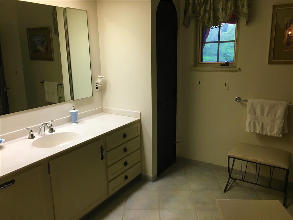 423 Pool Street Biddeford, ME 04005 - Photo 23 of 32 Main Bath