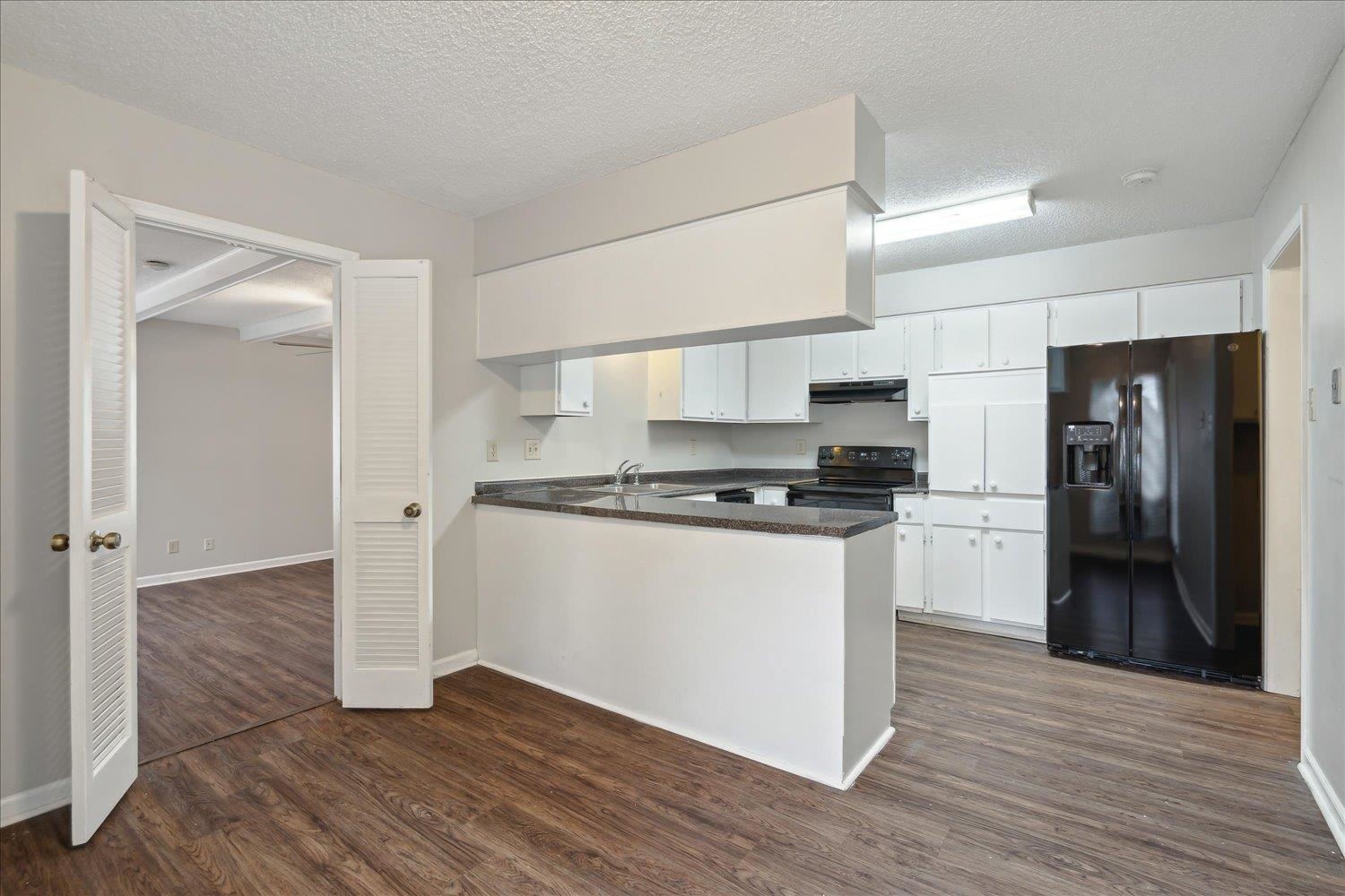 6105 Shade Tree Drive Bartlett, TN 38134 - Photo 12 of 35