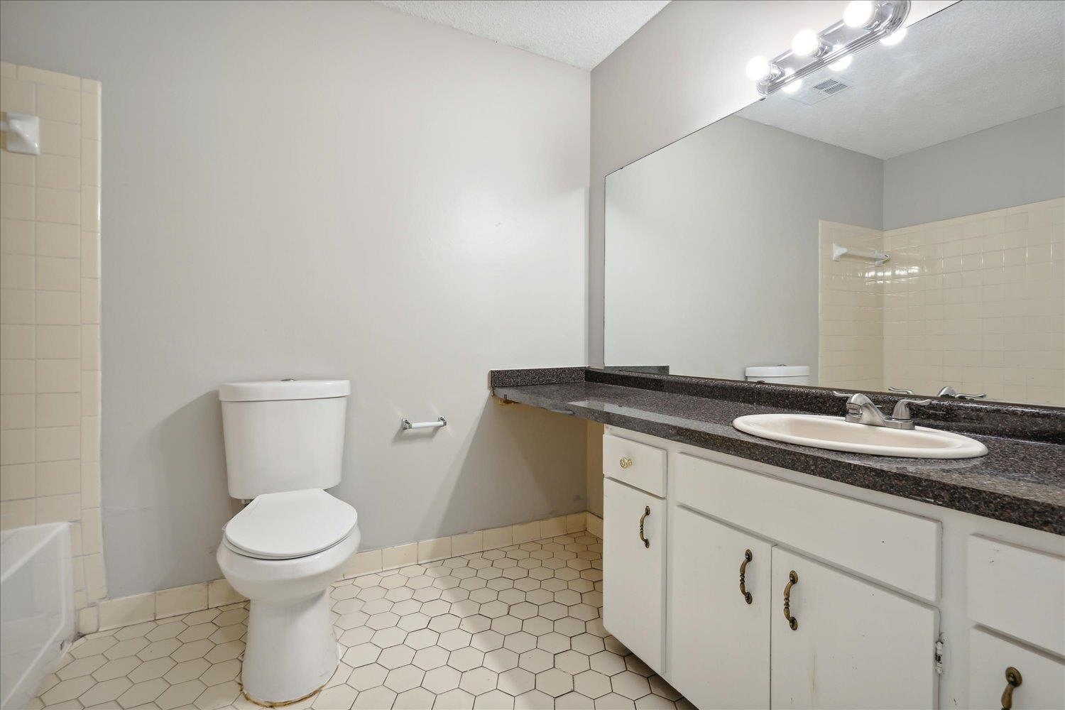 6105 Shade Tree Drive Bartlett, TN 38134 - Photo 18 of 35