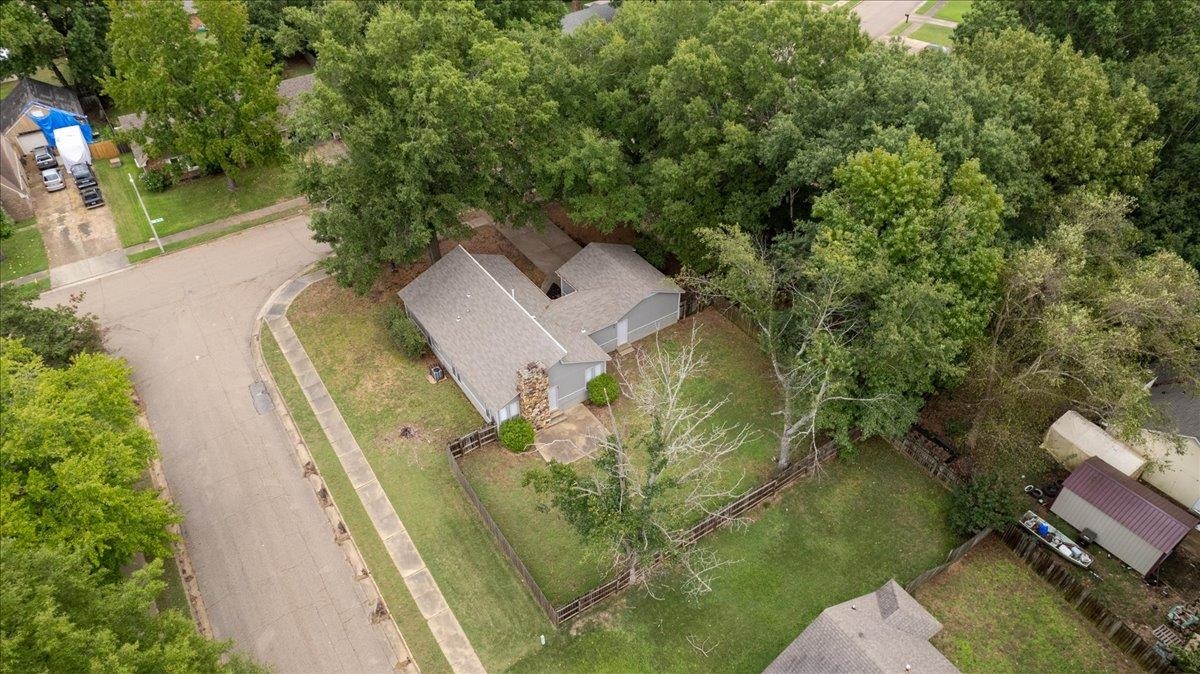 6105 Shade Tree Drive Bartlett, TN 38134 - Photo 33 of 35