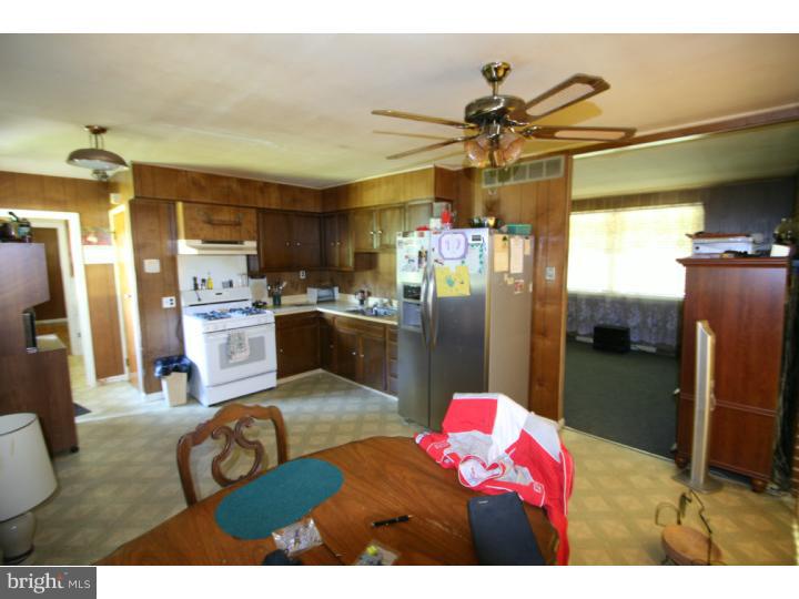 457 Three Bridge Road Newfield, NJ 08344 - Photo 7 of 9 Family Room