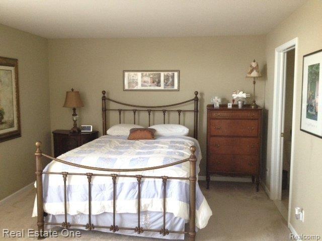 5360 Brookemonte Circle, Unit 362 Rochester, MI 48306 - Photo 7 of 12 Master Bedroom