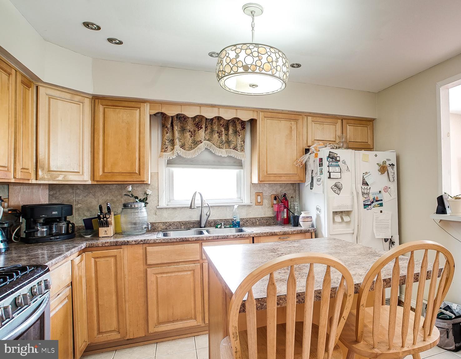 9205 Rising Sun Avenue Philadelphia, PA 19115 - Photo 8 of 18