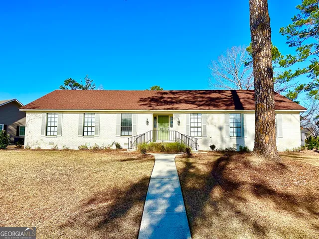 $339,900 | 2610 Pebblewood Drive, Valdosta, GA 31602