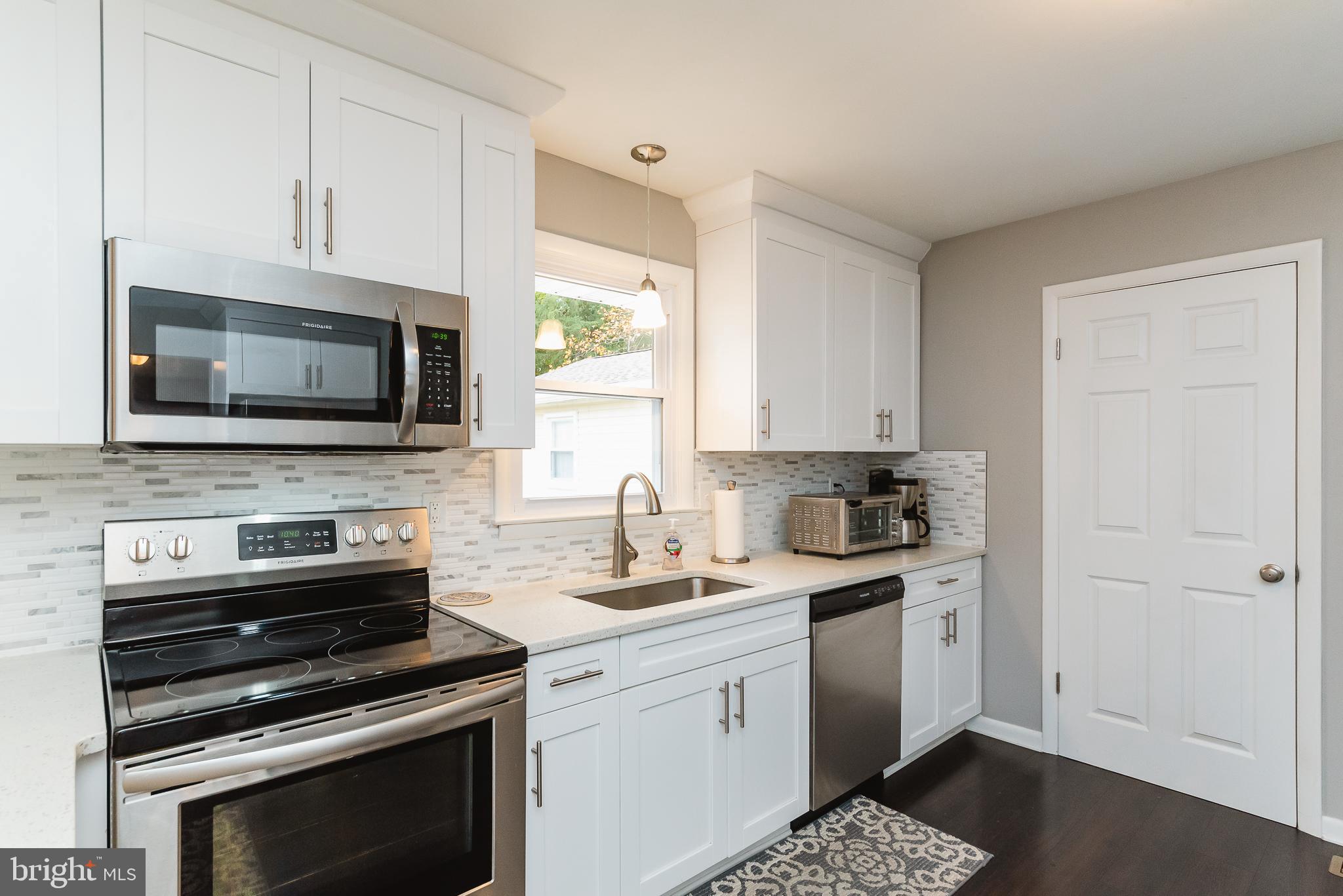 33 Valley View Drive Hanover, PA 17331 - Photo 14 of 65 Kitchen