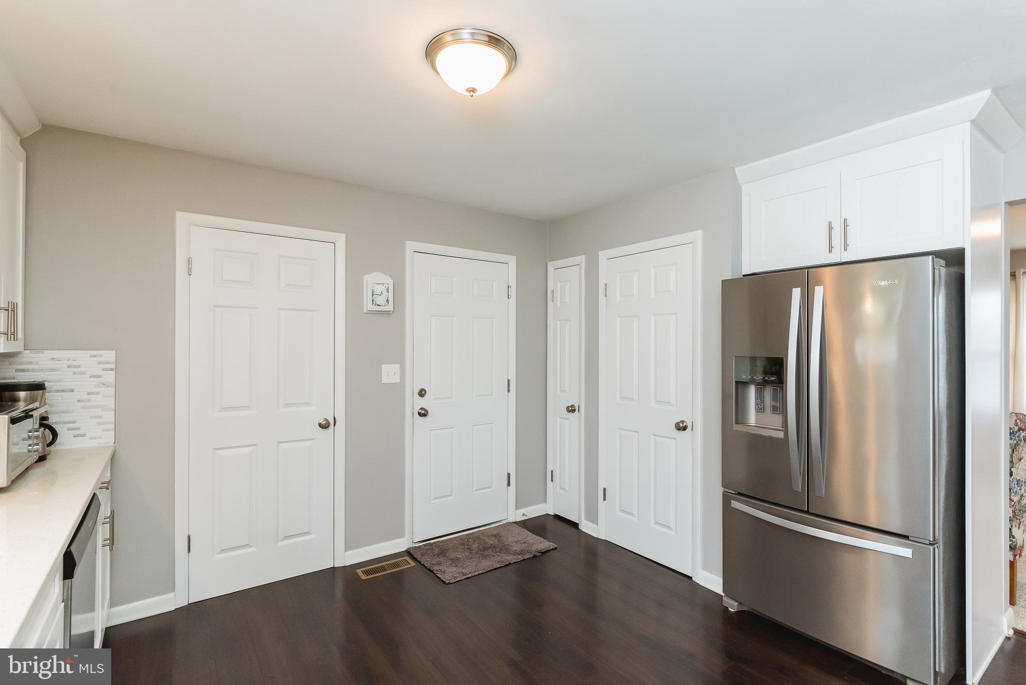33 Valley View Drive Hanover, PA 17331 - Photo 16 of 65 Kitchen pantry