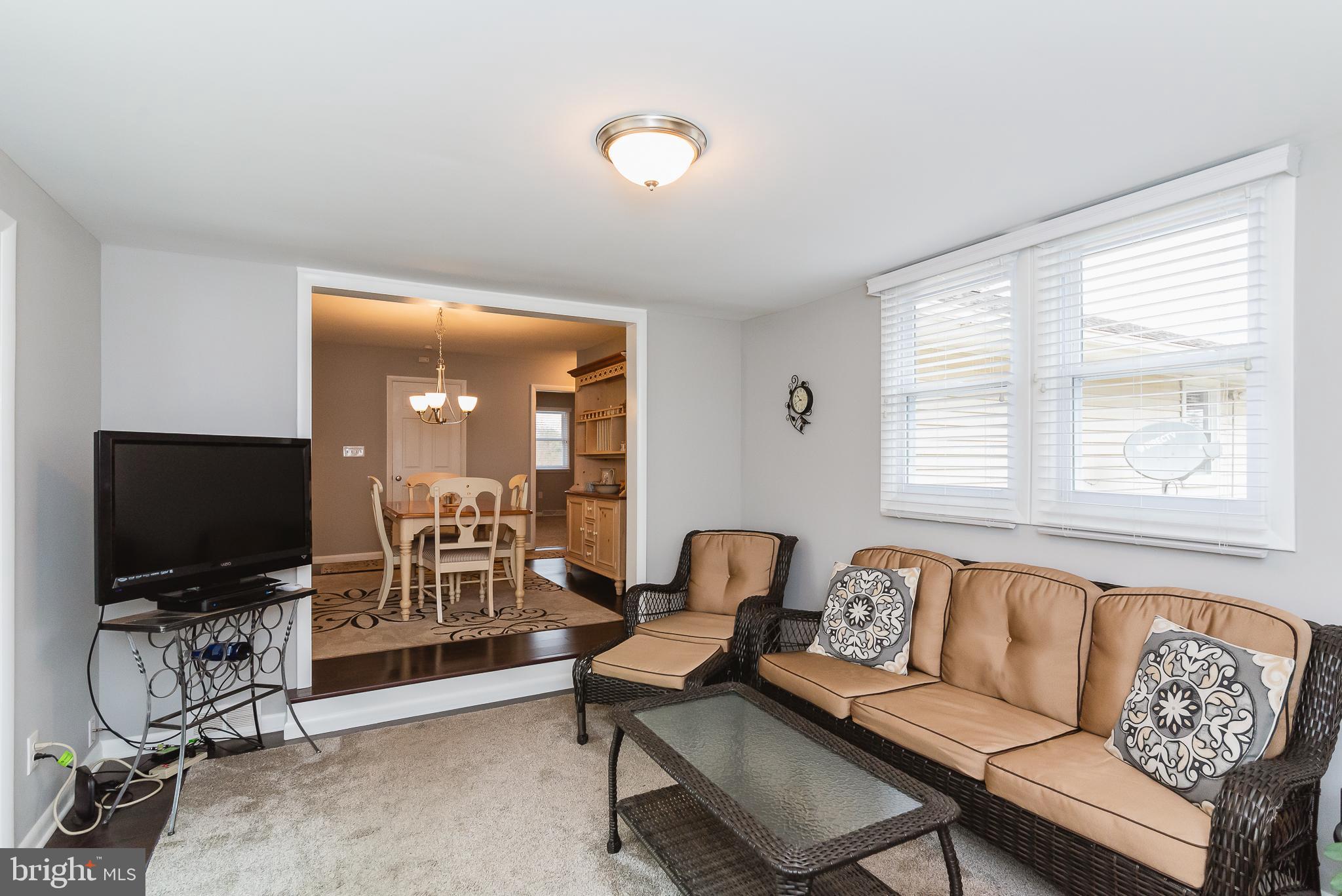 33 Valley View Drive Hanover, PA 17331 - Photo 20 of 65 Sunroom